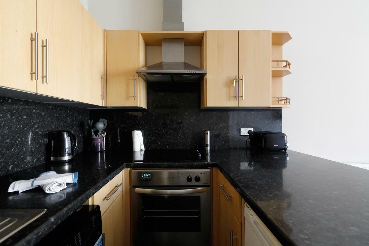 Great 2 Bedroom By The And Town Apartment Brighton