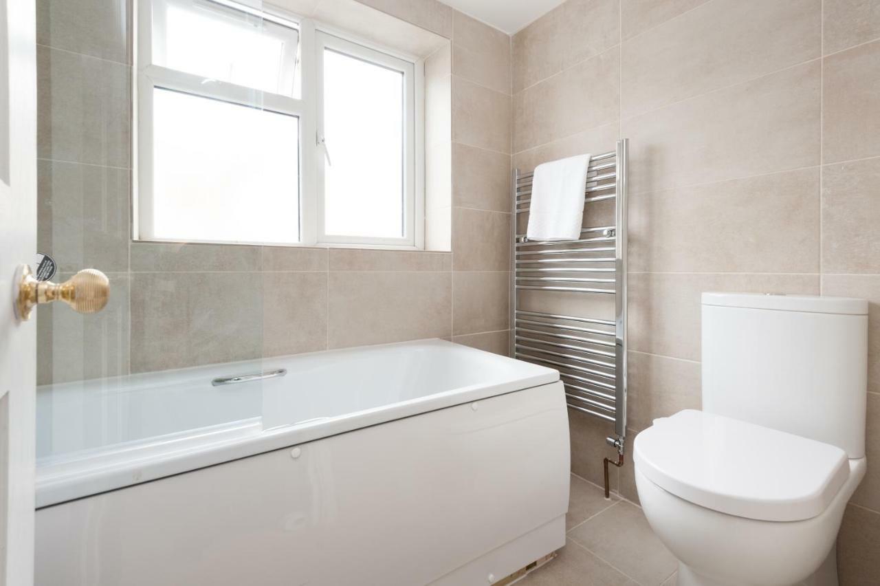 Holiday home Sea Breeze With Parking By Myholidaylet