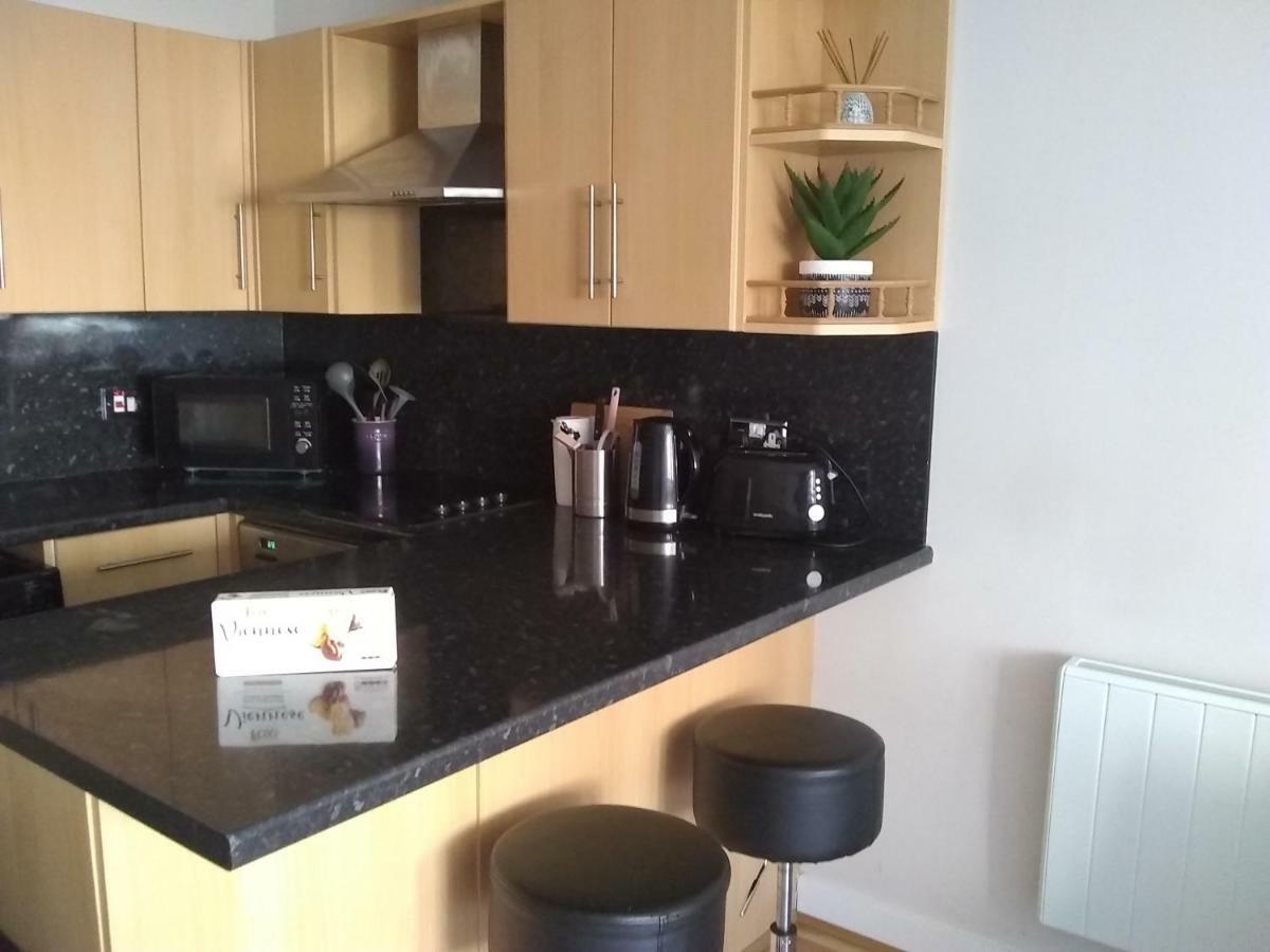 Apartment Great 2 Bedroom By The And Town