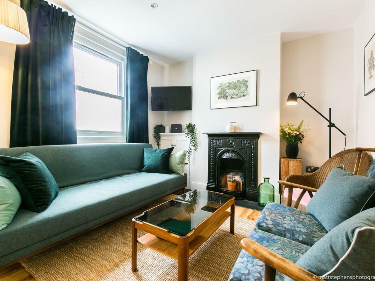 Exquisite 3bdr Botanical Oasis In Holiday home