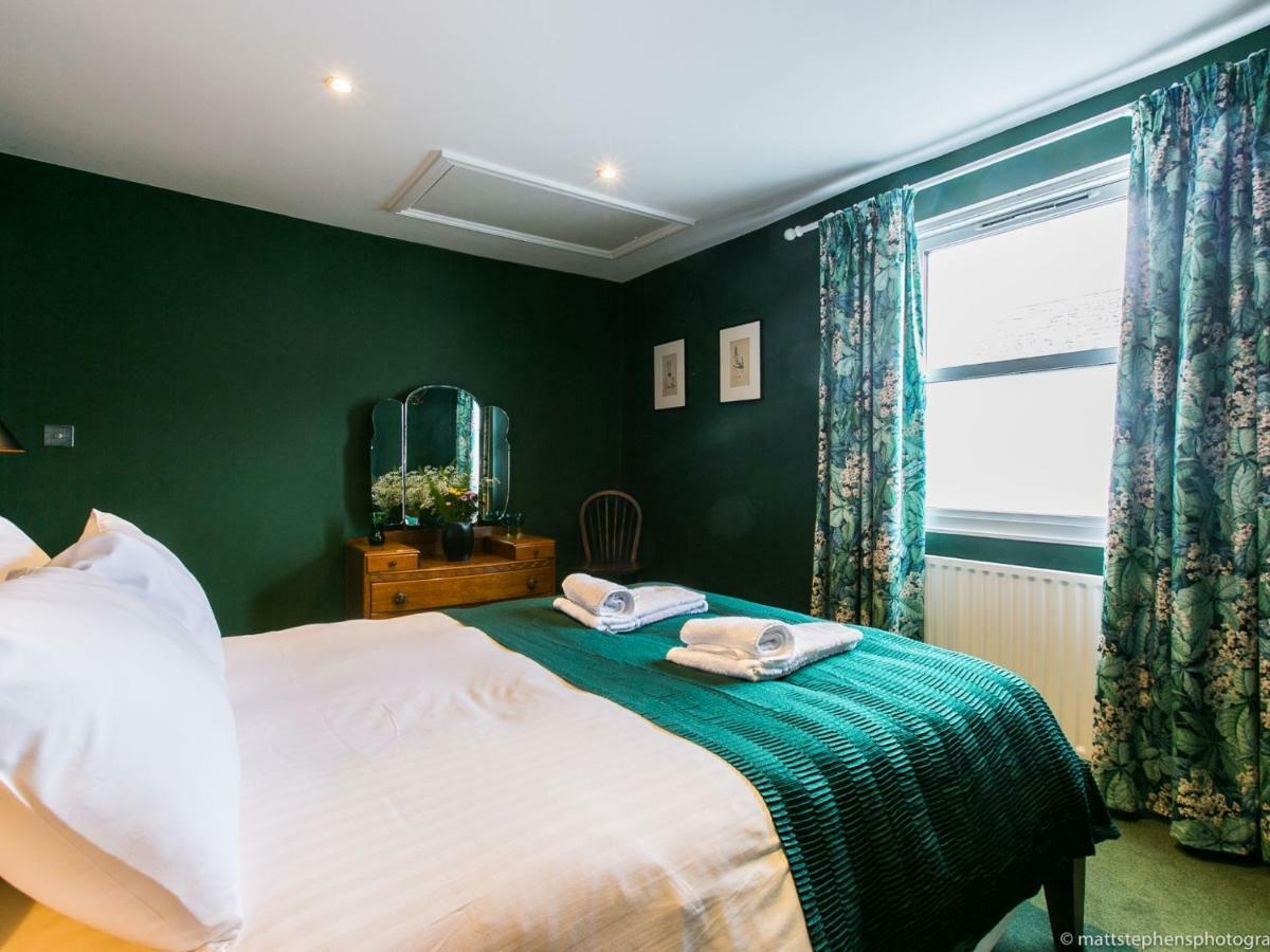 Exquisite 3bdr Botanical Oasis In Holiday home Brighton
