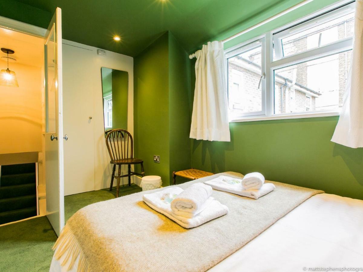 Exquisite 3bdr Botanical Oasis In Brighton