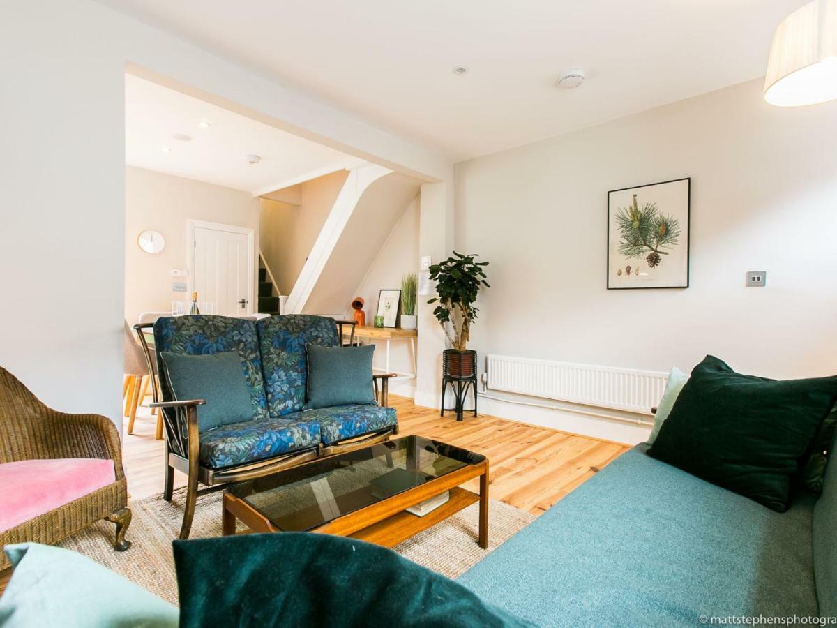 Holiday home Exquisite 3bdr Botanical Oasis In *