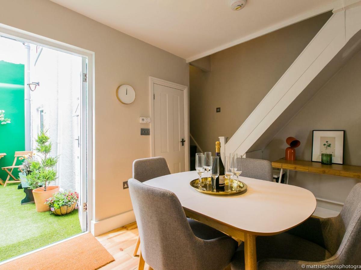 Exquisite 3bdr Botanical Oasis In Holiday home Brighton