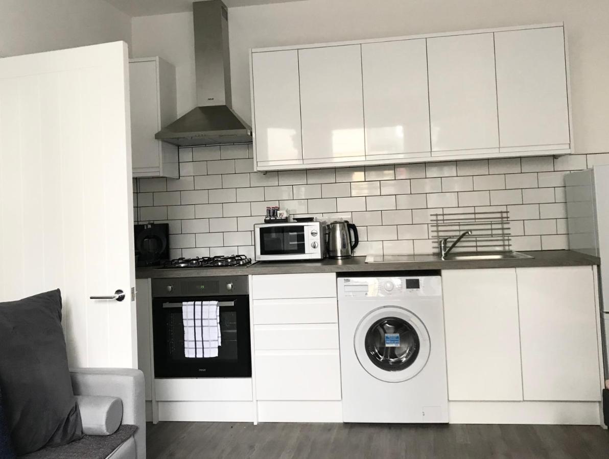 2 Bed 2 Bath & Terrace