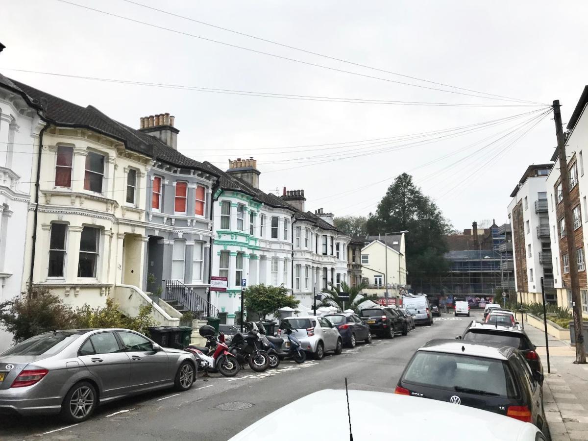 2 Bed 2 Bath & Terrace *