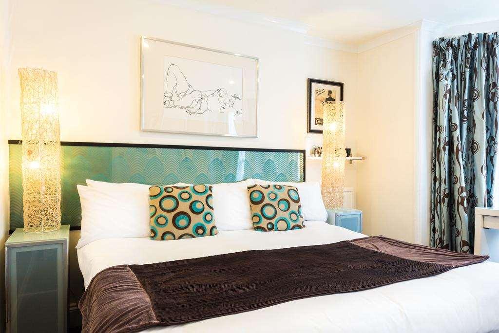 Bed & Breakfast Paskins Town House 3*