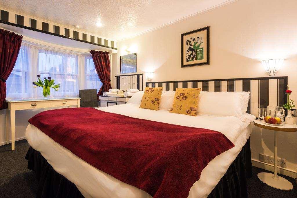 Paskins Town House 3* Brighton