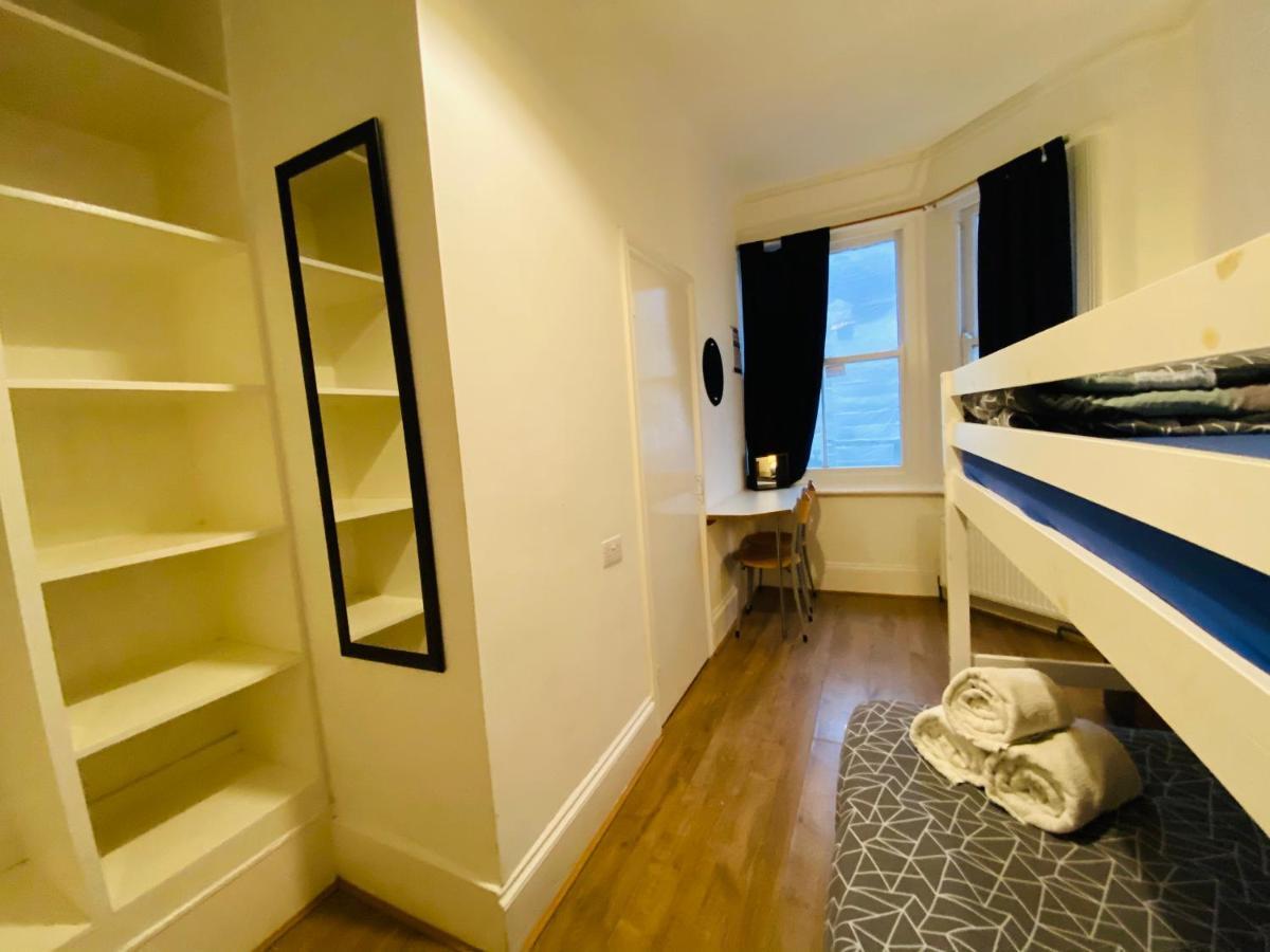 Brighton Youthful Hostel.....By The Sea Brighton