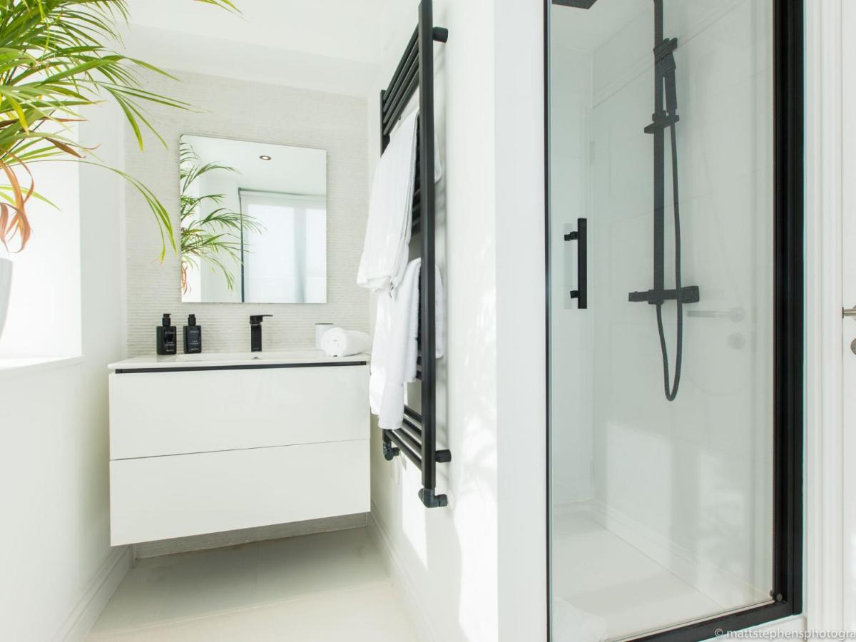 Holiday home Luxury 3bdr Conversion W/private Rooftop Terrace *