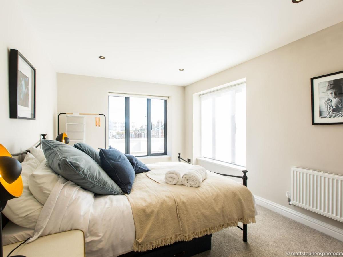 Luxury 3bdr Conversion W/private Rooftop Terrace Holiday home