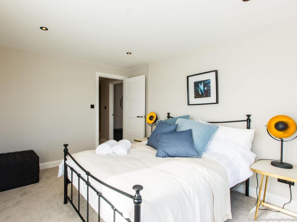 Luxury 3bdr Conversion W/private Rooftop Terrace Holiday home *