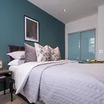 Bright & Spacious City Centre Apartment - 1-Bed