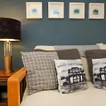 Pebble Cottage - By Brighton Holiday Lets