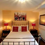 Grand Pier Guest House