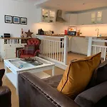 Olive Tree Apartment Hove