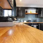 Elegant 2Bd Flat In Brighton Marina - Free Parking