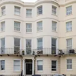 Beautiful Regency Flat By Sea