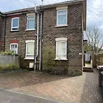 Two Bedroom House By Brookland Stays Serviced Accommodation Short Lets Brighton & Hove With Free Wifi