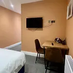 Brighton Station Studio Flat