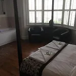 Griffin Guest House