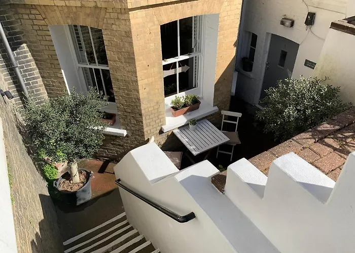 Olive Tree Apartment Hove