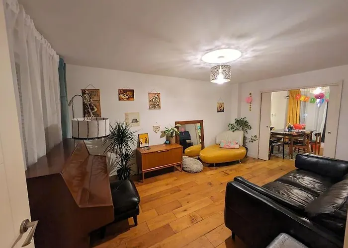 Quaint 3 Bedrooms Ditchling Beacon Near Beach Bus