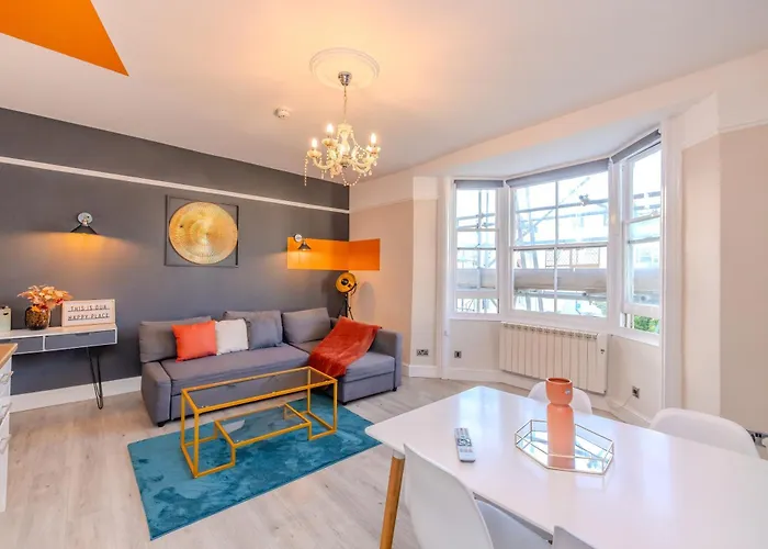 Tranquil Escape L Generous 2-Bedroom Retreat