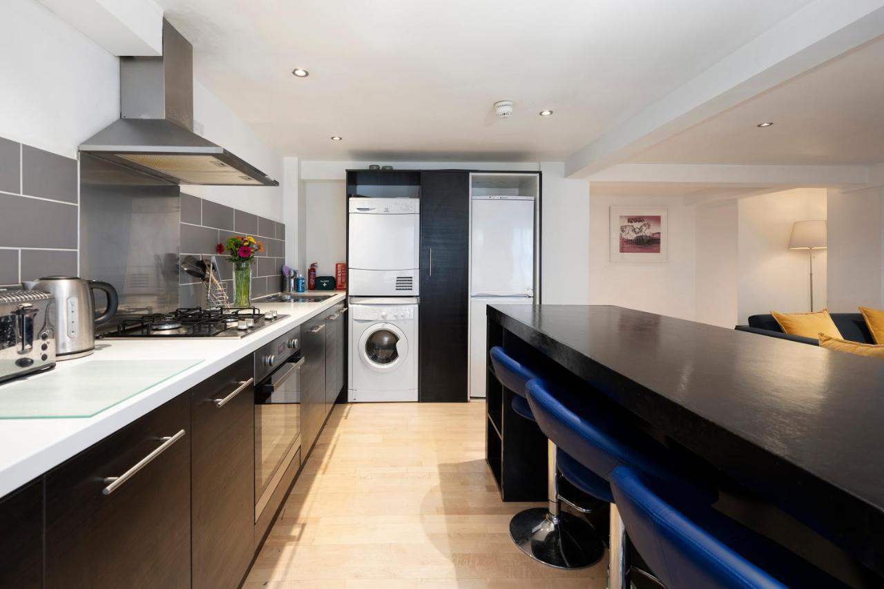 Trafalgar House One Apartment