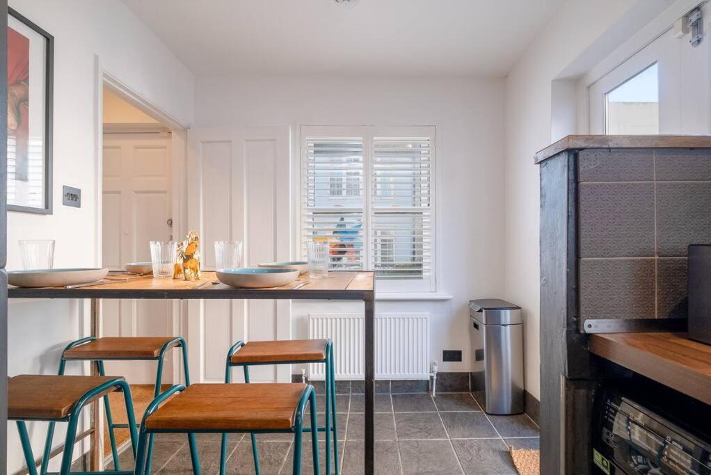 Super Cool, Industrial-styled House With Parking Brighton