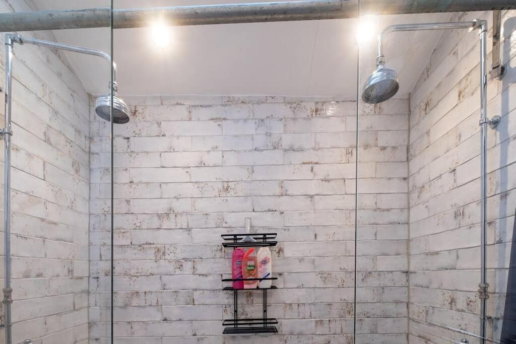 Super Cool, Industrial-styled House With Parking