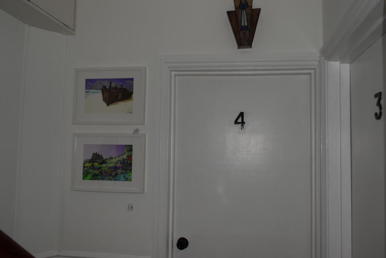 Colson House 3*