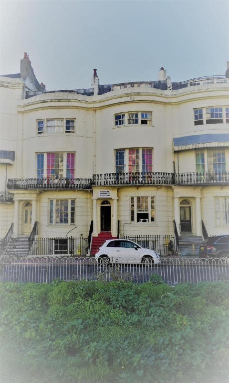 Guest house The West Pier *