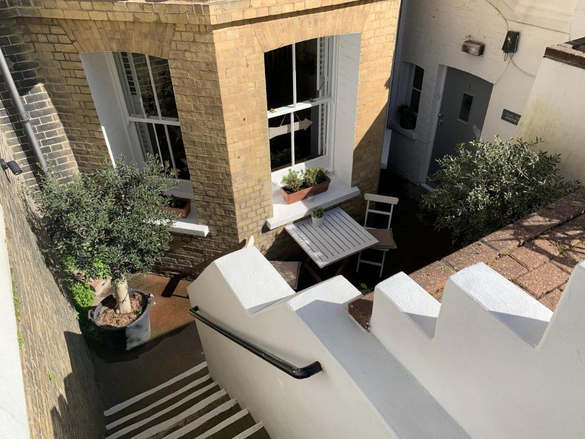 Olive Tree Apartment