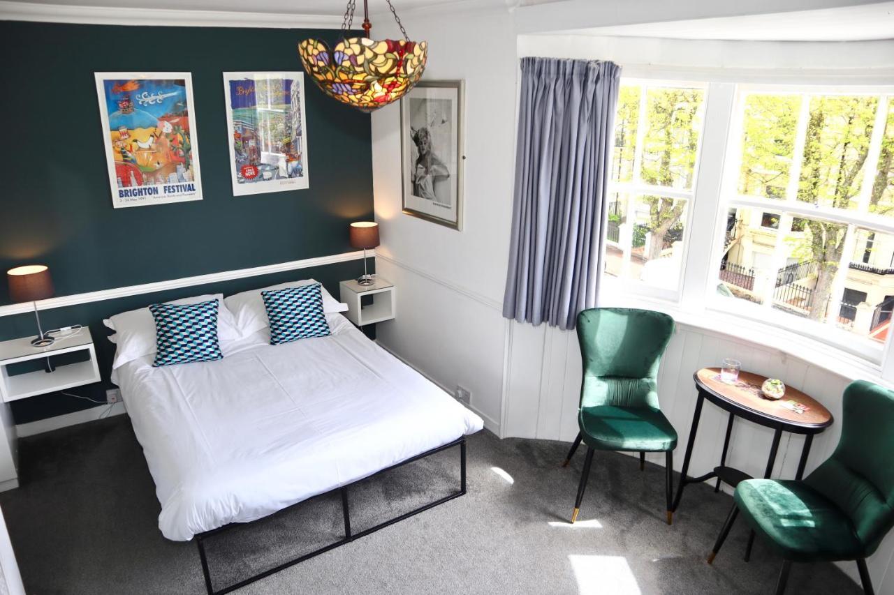 Guest house Colson House 3*