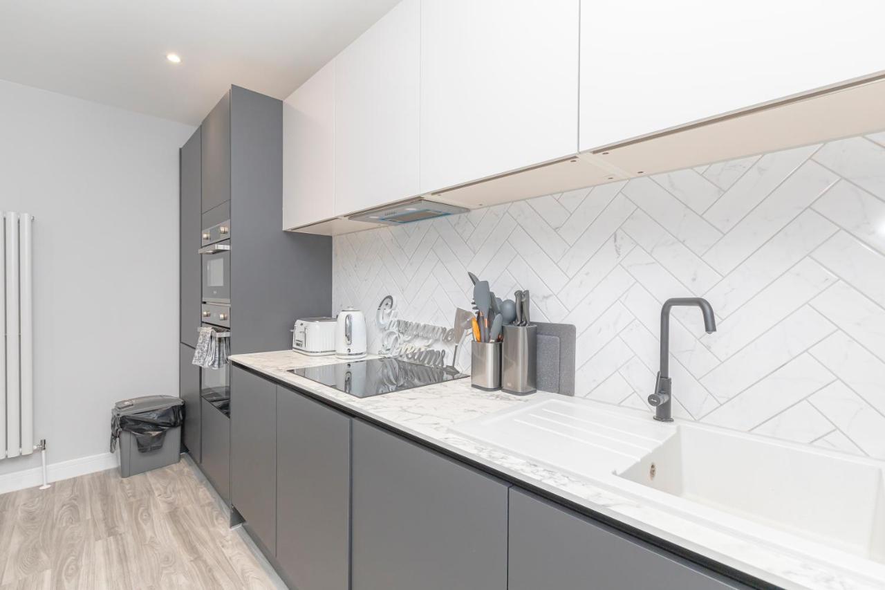 Flash Sales Offer - Any Week Day No Minimum Night Restrictions Centre Seafront 1 Bedroom Flat Bn133duk02 Brighton