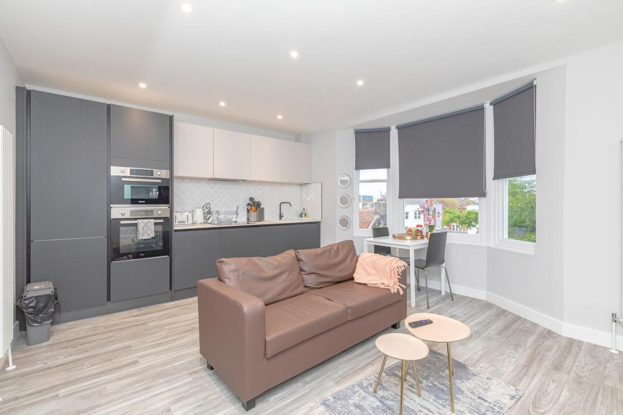 Flash Sales Offer - Any Week Day No Minimum Night Restrictions Centre Seafront 1 Bedroom Flat Bn133duk02 Apartment *