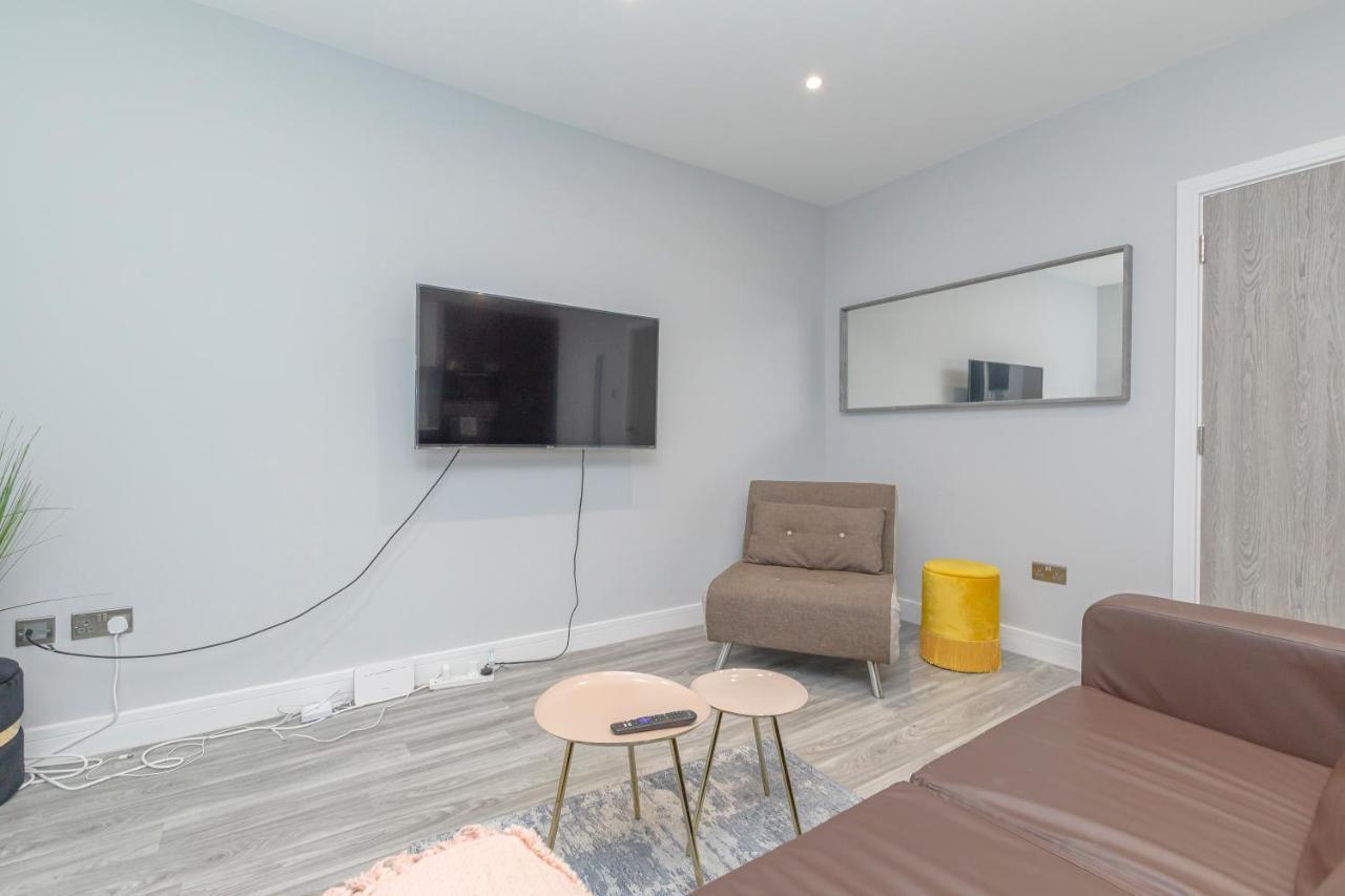 Flash Sales Offer - Any Week Day No Minimum Night Restrictions Centre Seafront 1 Bedroom Flat Bn133duk02 Apartment