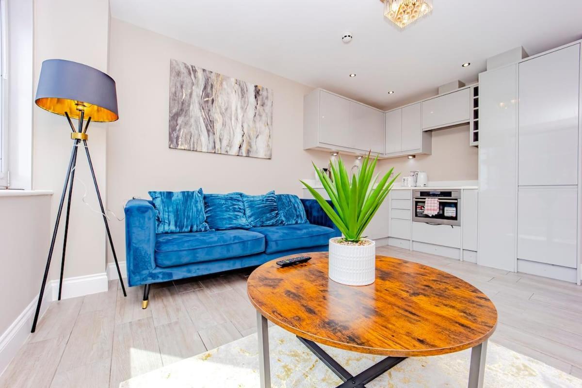 Flash Sales Offer - Any Week Day No Minimum Night Restrictions Centre Seafront 1 Bedroom Flat Bn1gre25