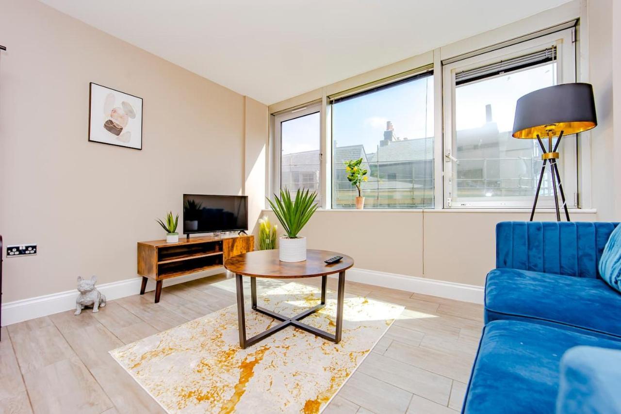 Flash Sales Offer - Any Week Day No Minimum Night Restrictions Centre Seafront 1 Bedroom Flat Bn1gre25 *