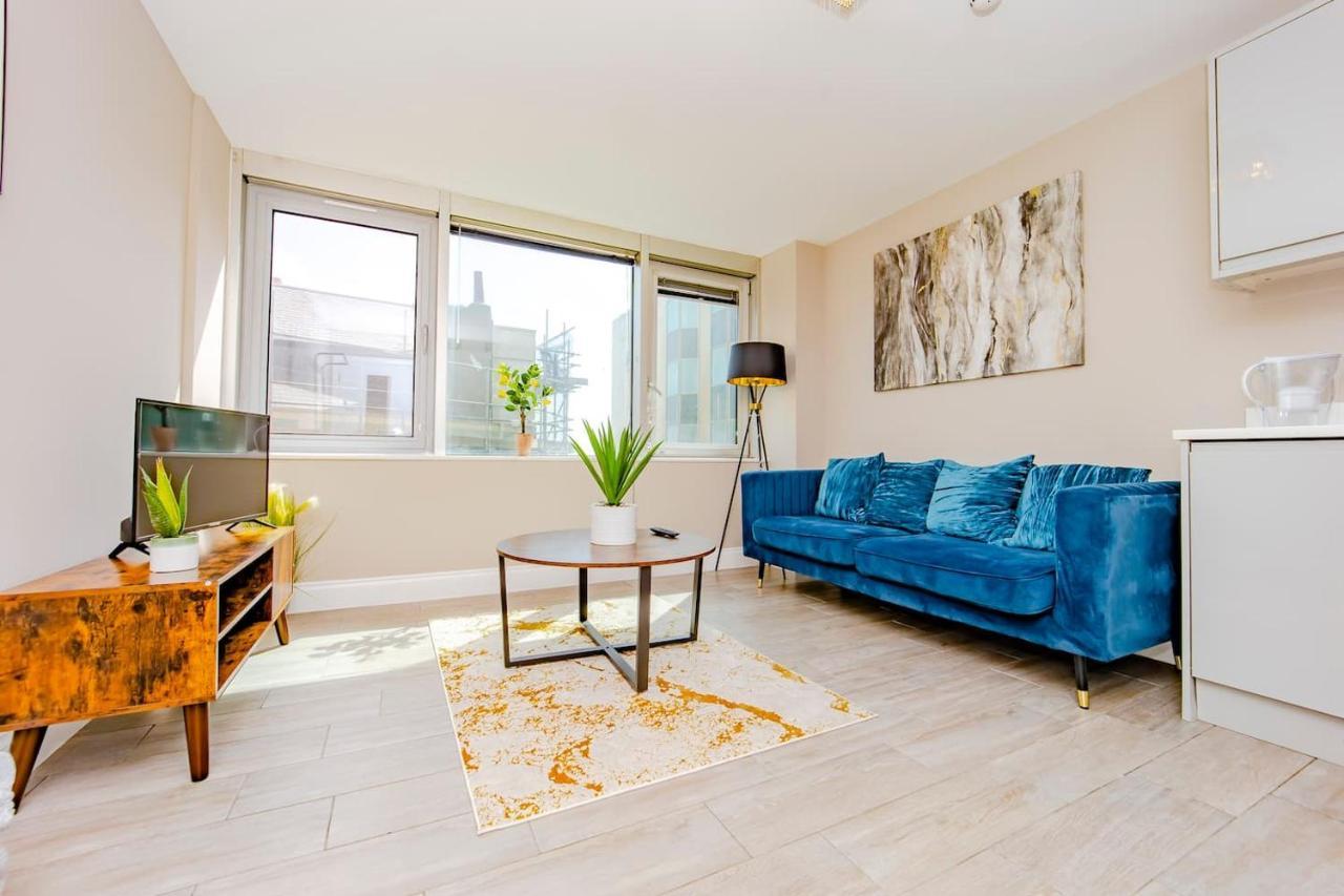 Flash Sales Offer - Any Week Day No Minimum Night Restrictions Centre Seafront 1 Bedroom Flat Bn1gre25 Apartment *