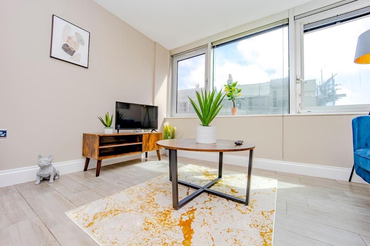 Flash Sales Offer - Any Week Day No Minimum Night Restrictions Centre Seafront 1 Bedroom Flat Bn1gre25 Apartment