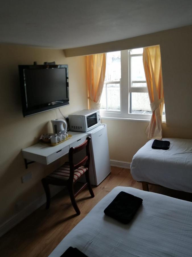 Guest house The West Pier