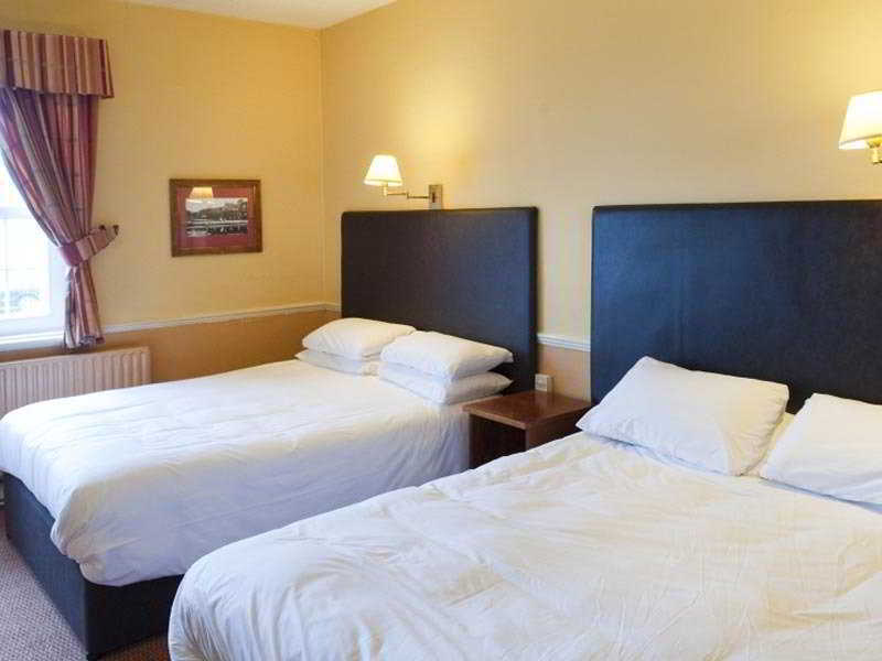 Hotel The White Horses By Everly Collection