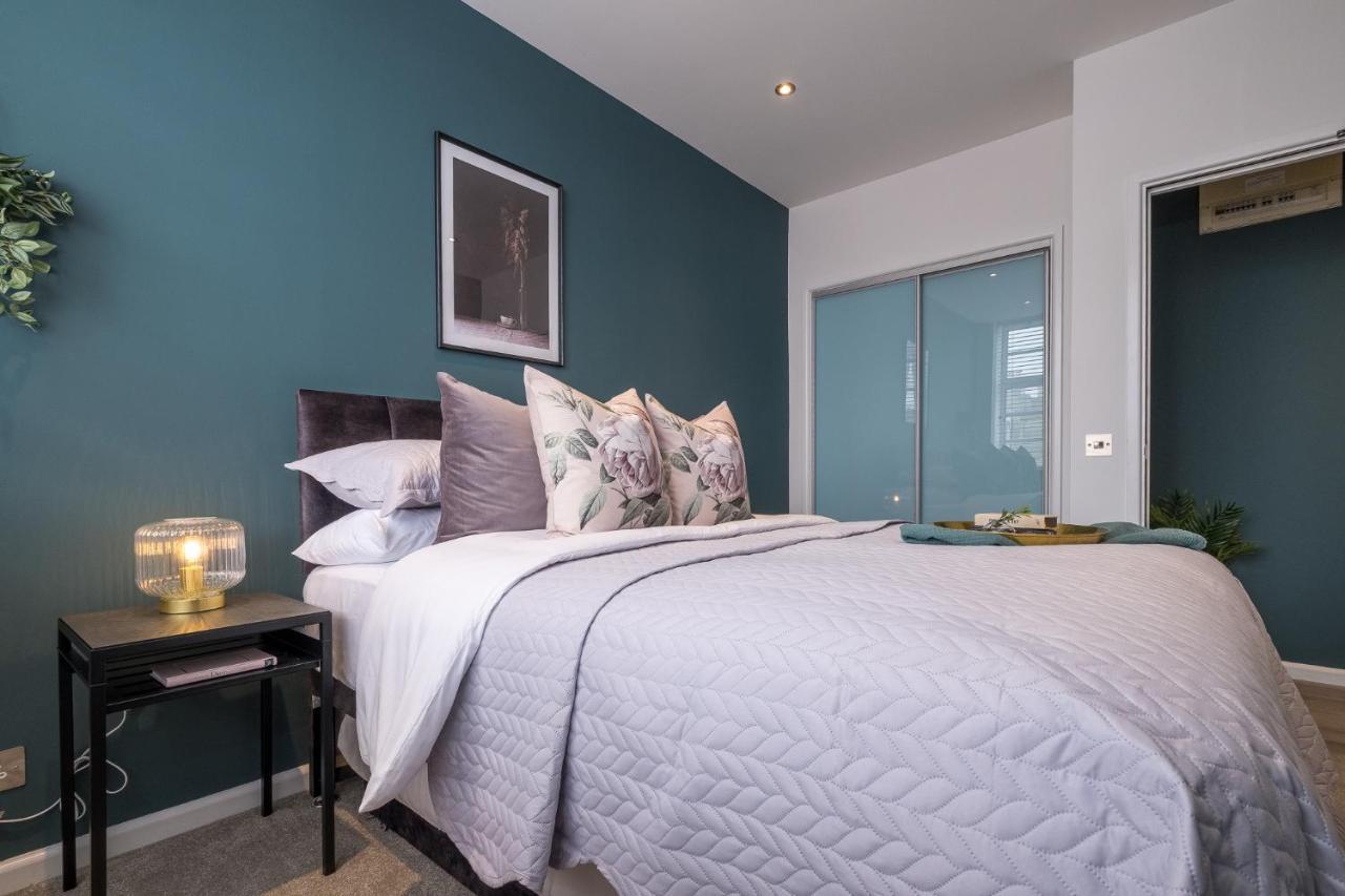Bright & Spacious City Centre Apartment - 1-Bed *