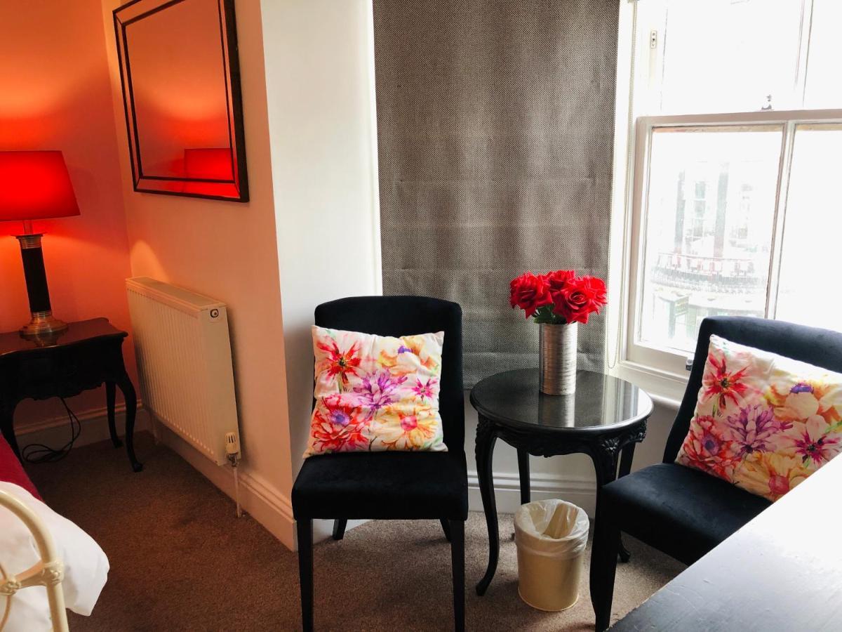 Grand Pier Bed & Breakfast 3*