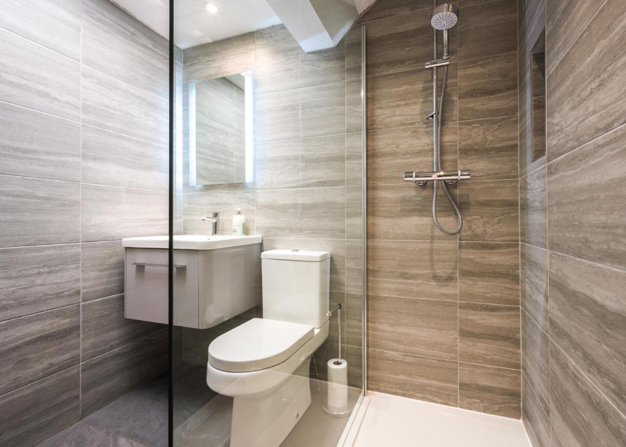 Holiday home Sillwood Mews - With Free Parking