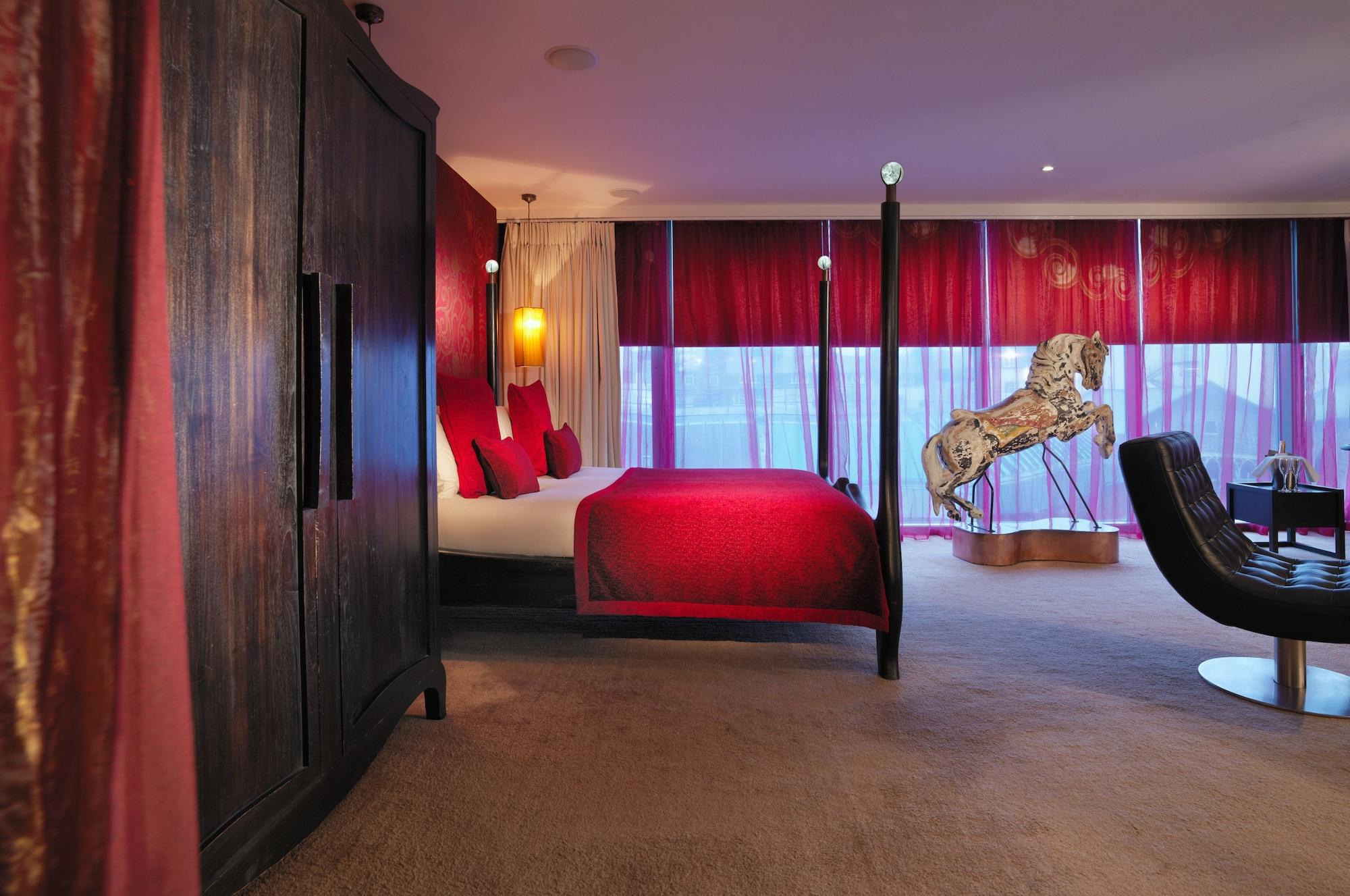 Hotel My 4*