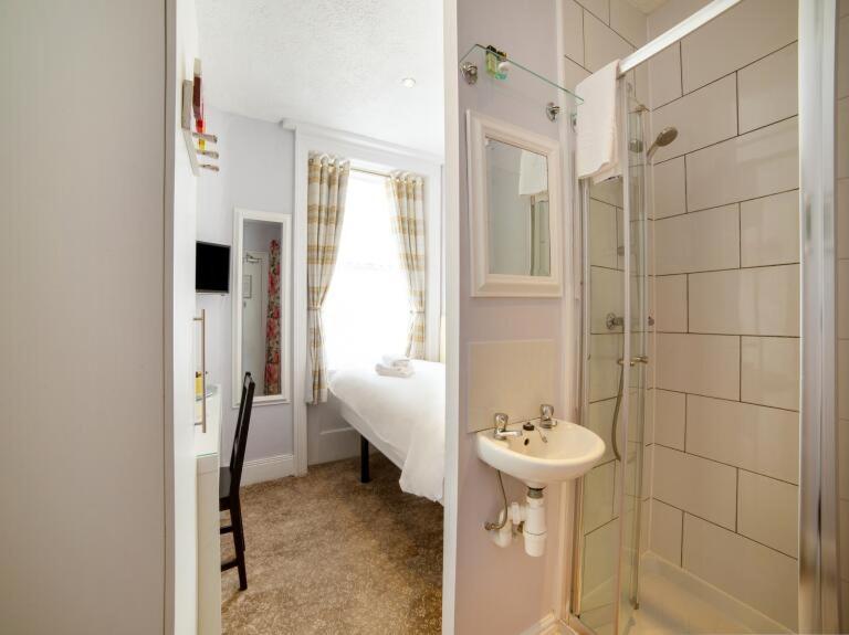 Innit Blue Sky Guest house 3*
