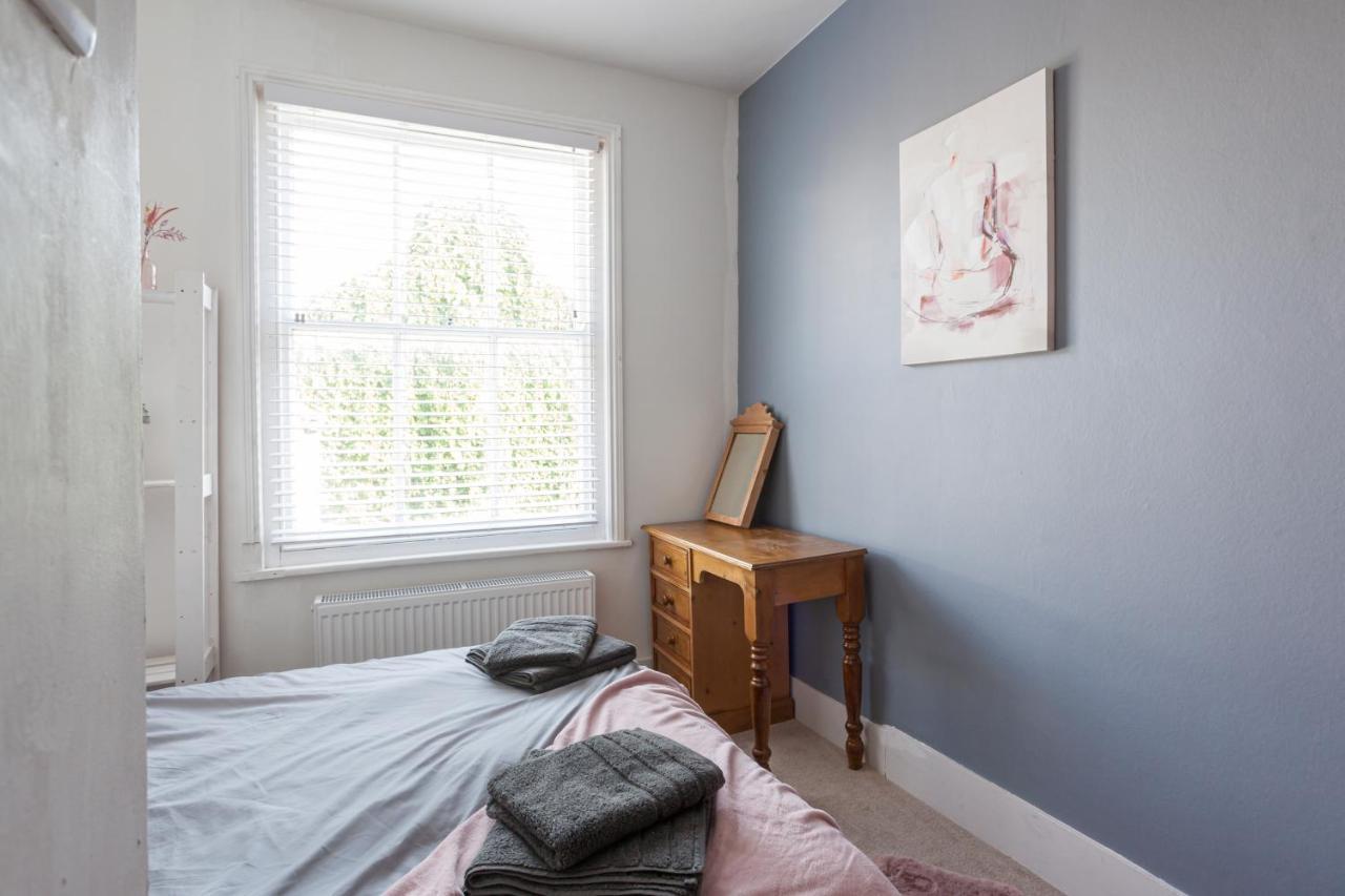 King Bd, Spacious 4bd Victorian In Hove, 5 Mins From Beach! * Brighton
